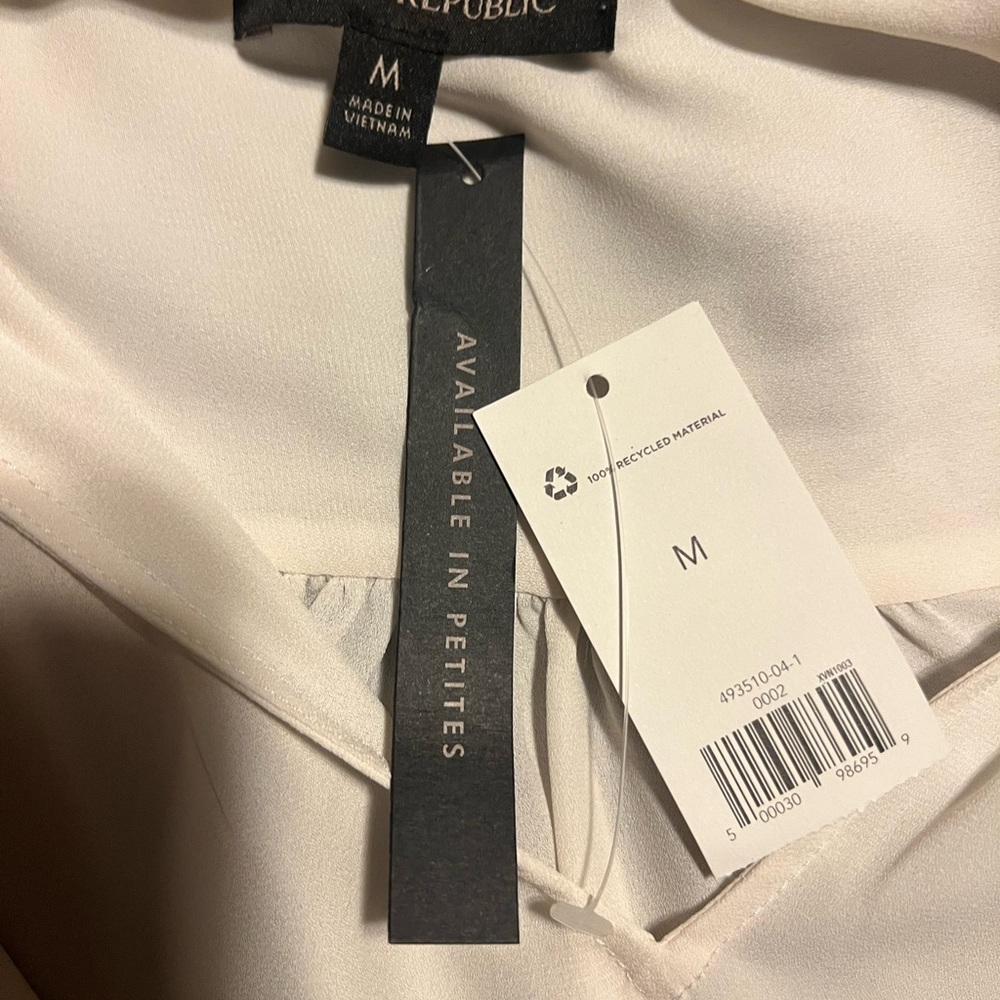 NWT Banana Republic Ivory Top / Blouse